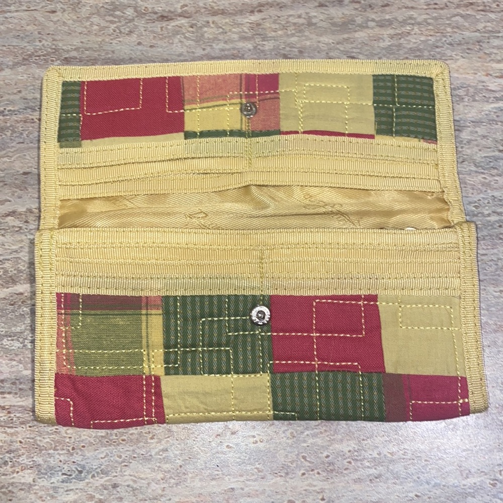 Quilted Wallet - Picture 3 of 6